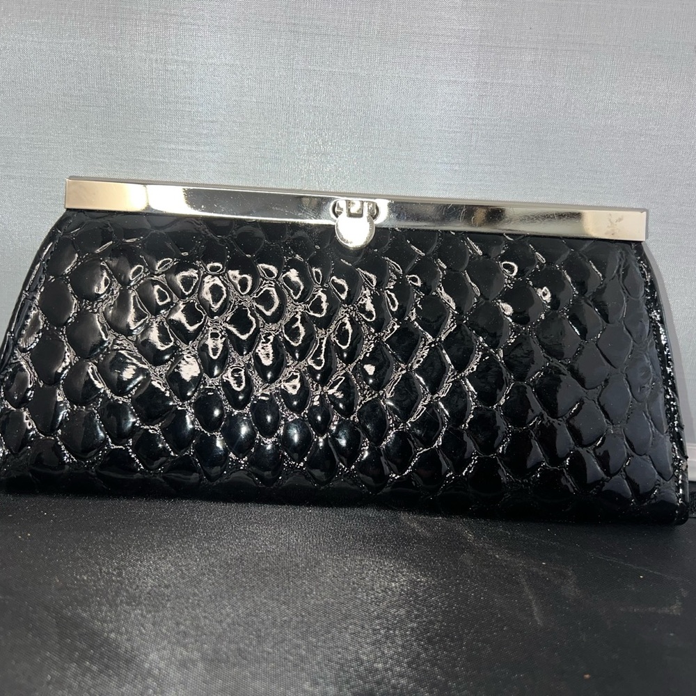 Women’s Black Clutch
